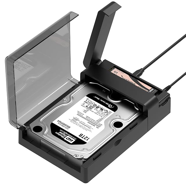 Docking station piatta SABRENT con uno slot M.2 e un alloggiamento per unità SATA