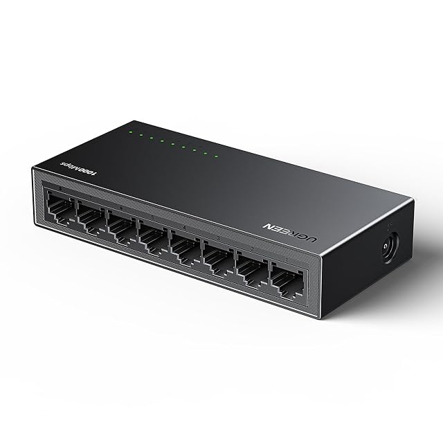 Switch di rete gigabit UGREEN 35499EU a otto porte visto di fronte con la sua fila di prese RJ45